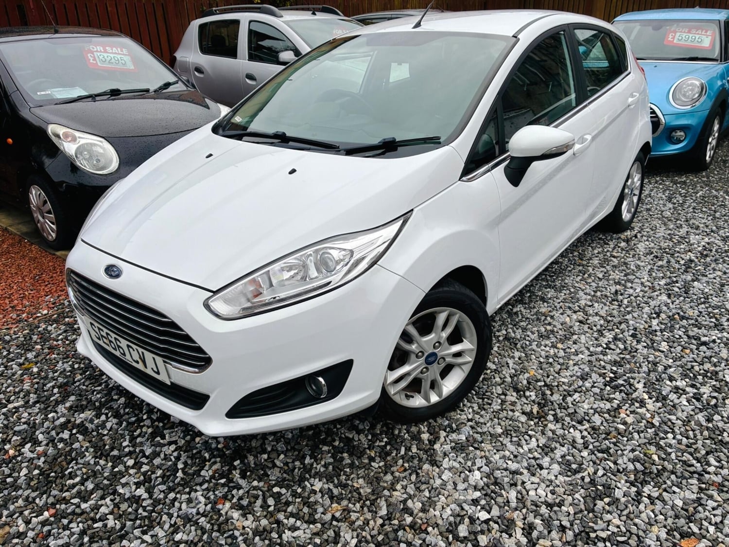 [ berth ]Ford Fiesta