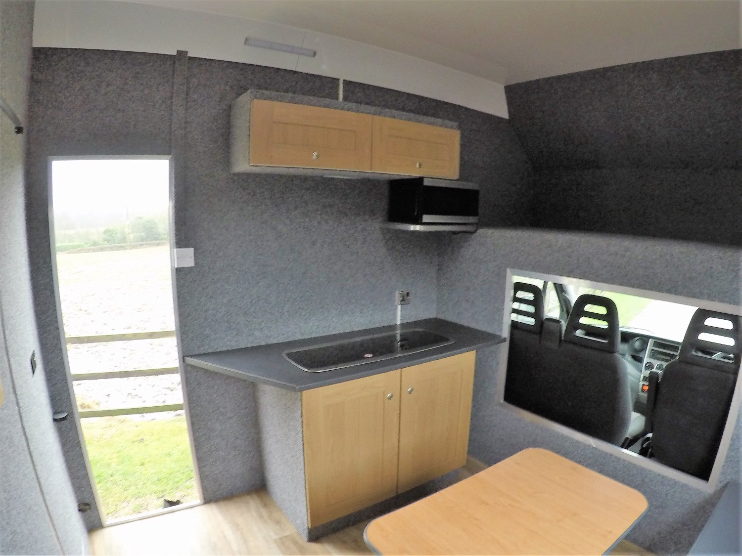 Trevett &amp; Smith  7T Iveco Horsebox - Trailers & Horseboxes in Landford