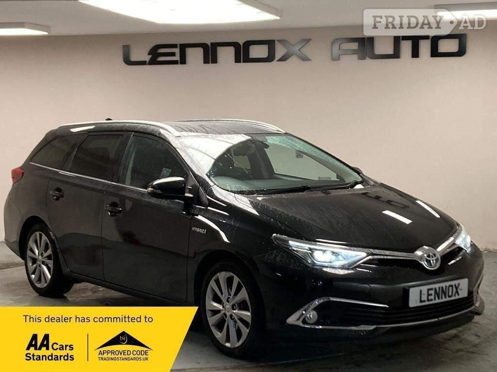 Toyota Auris 2016 in Brent
