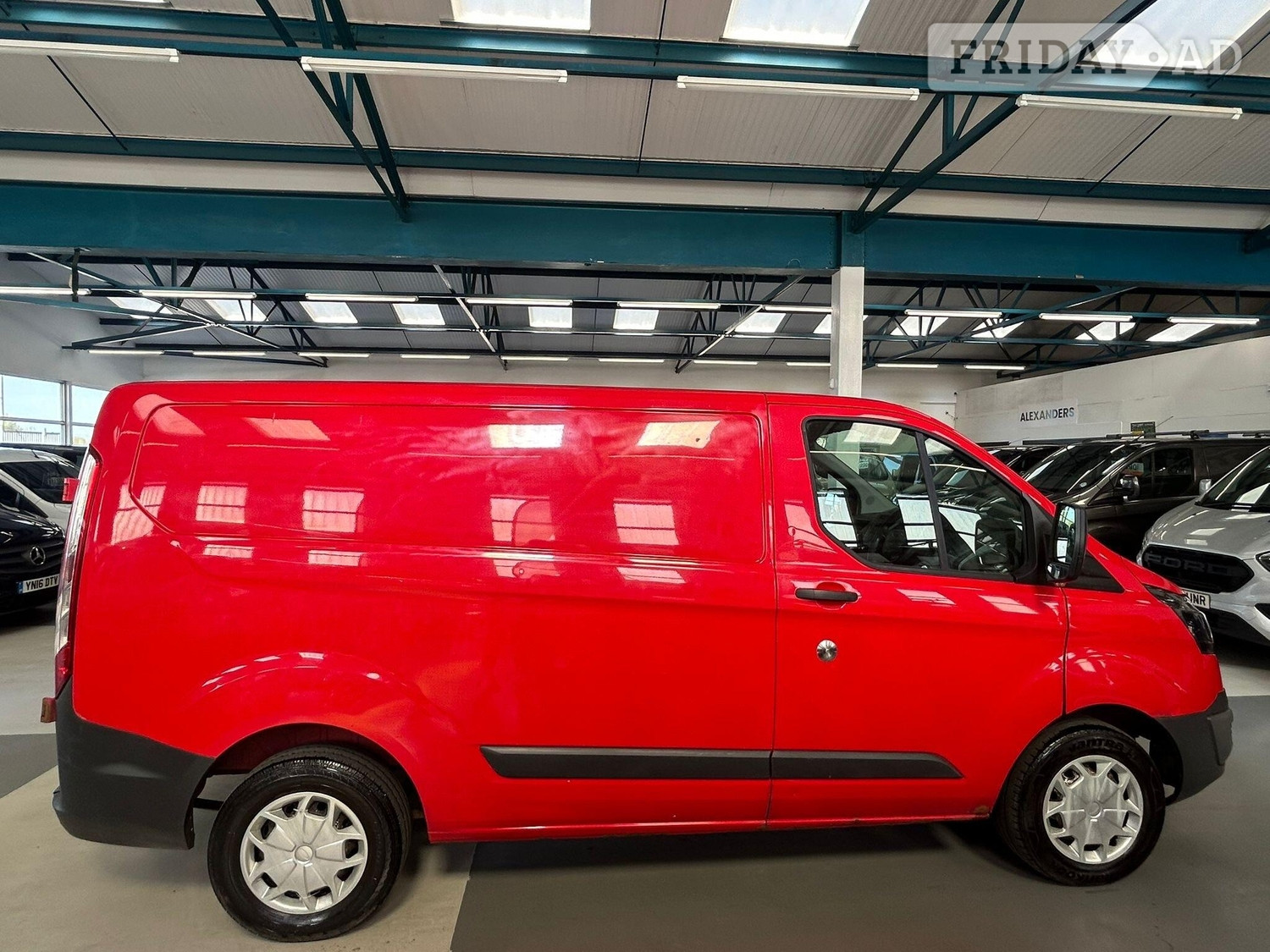 [ berth ]Ford Transit Custom