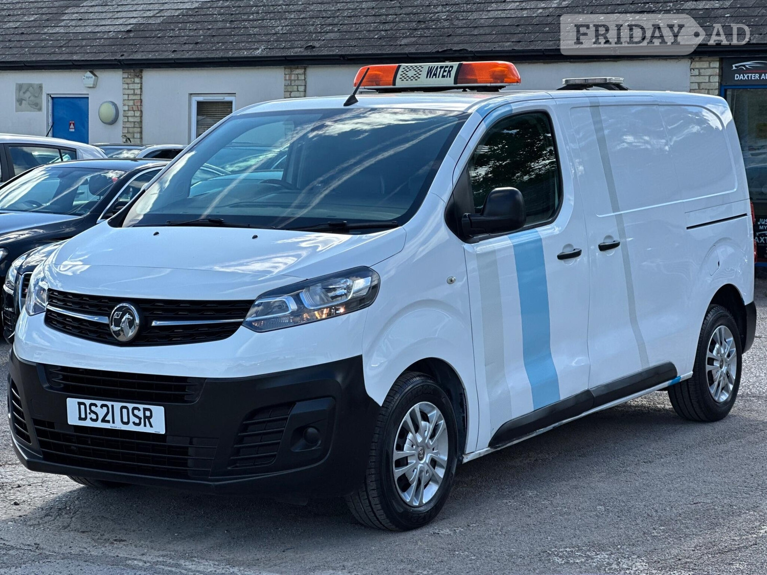 [ berth ]Vauxhall Vivaro