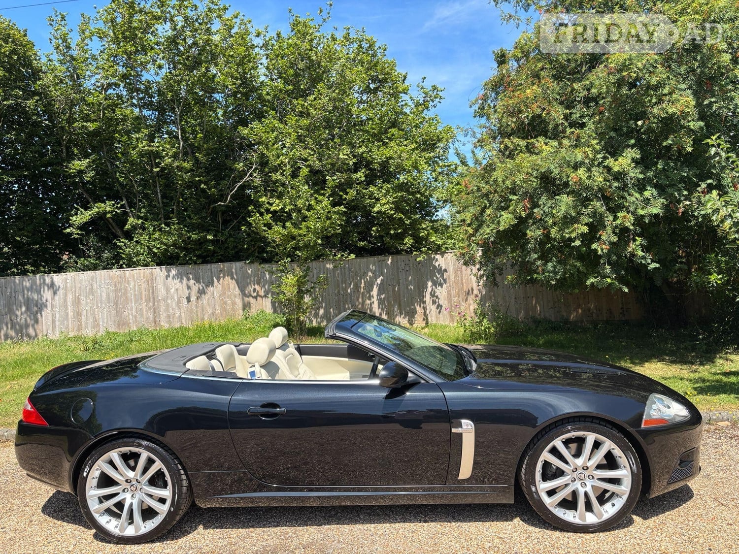 Jaguar XKR 2008 in High Wycombe