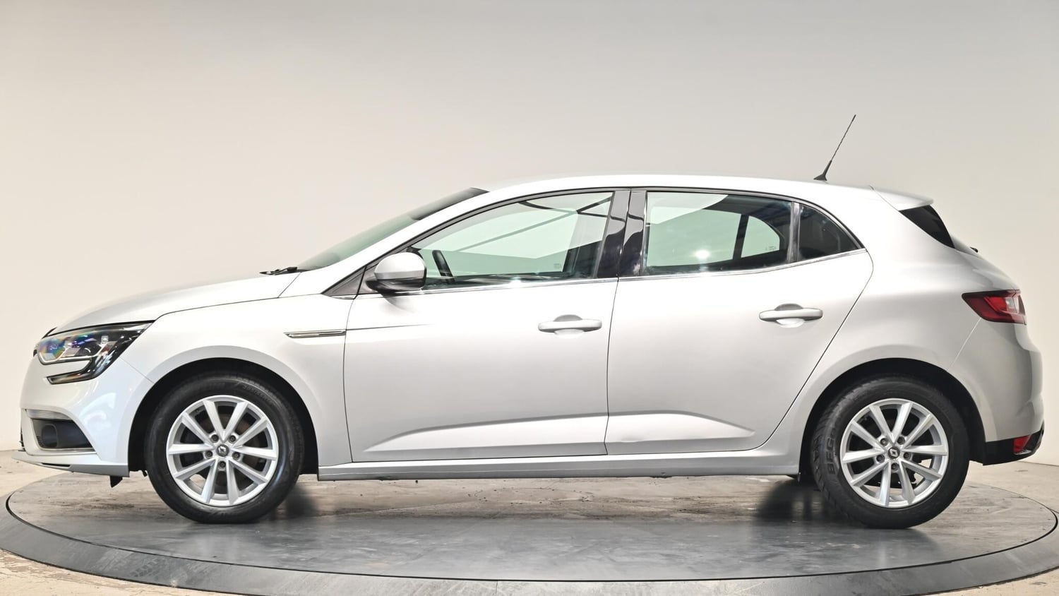 [ berth ]Renault Megane