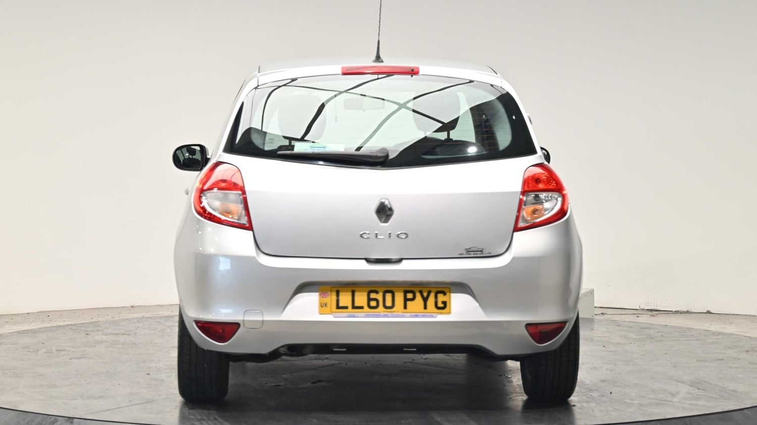 Renault Clio 2010 - Cars