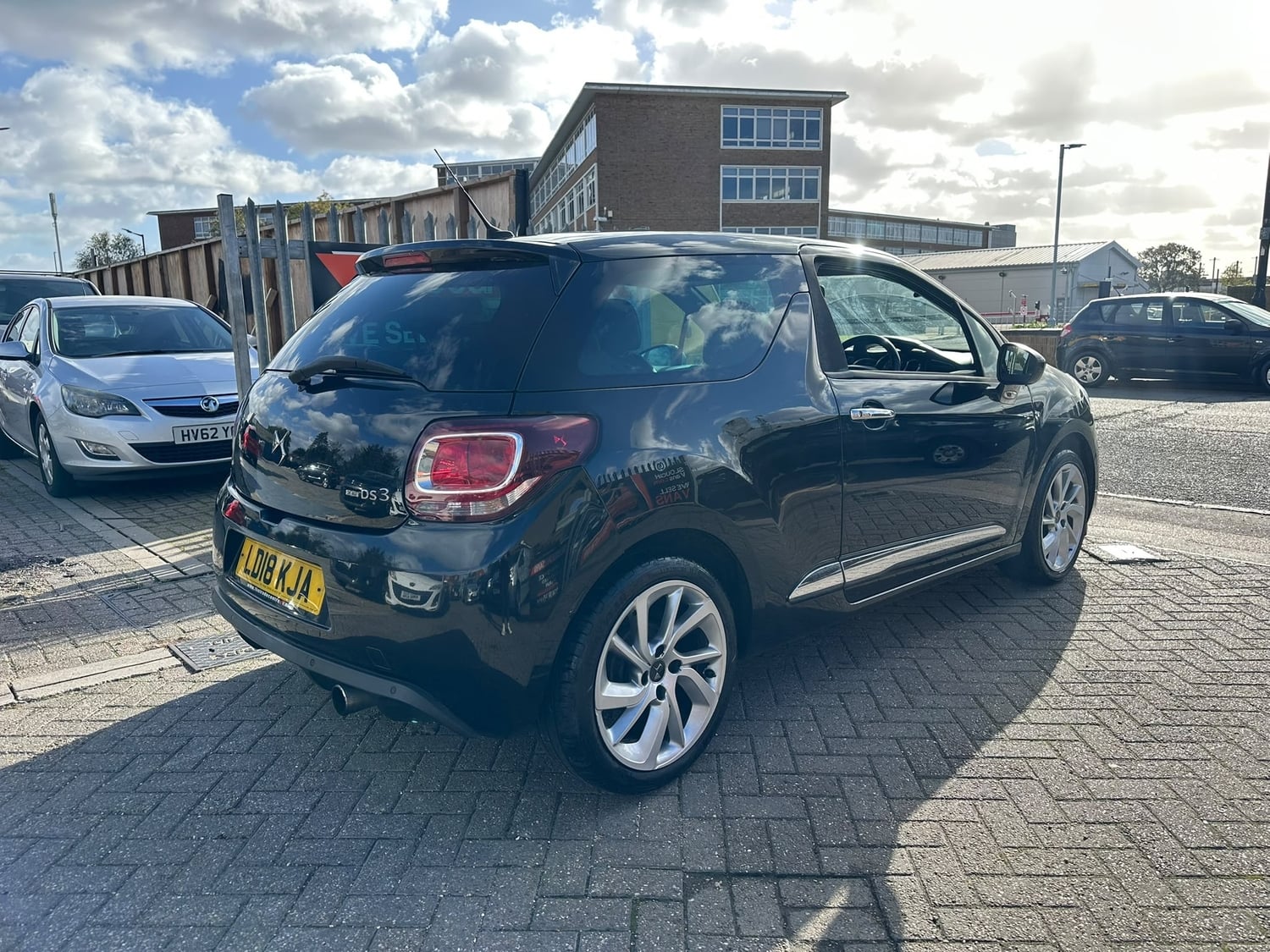 DS DS 3 2018 - Cars in Slough
