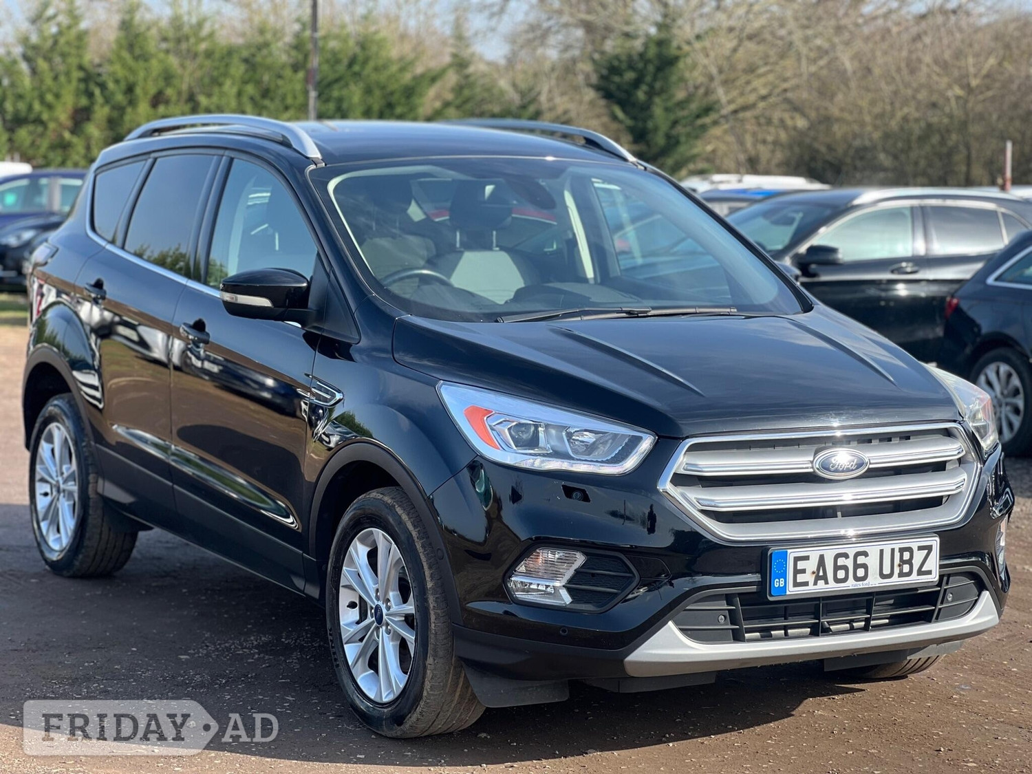 [ berth ]Ford Kuga