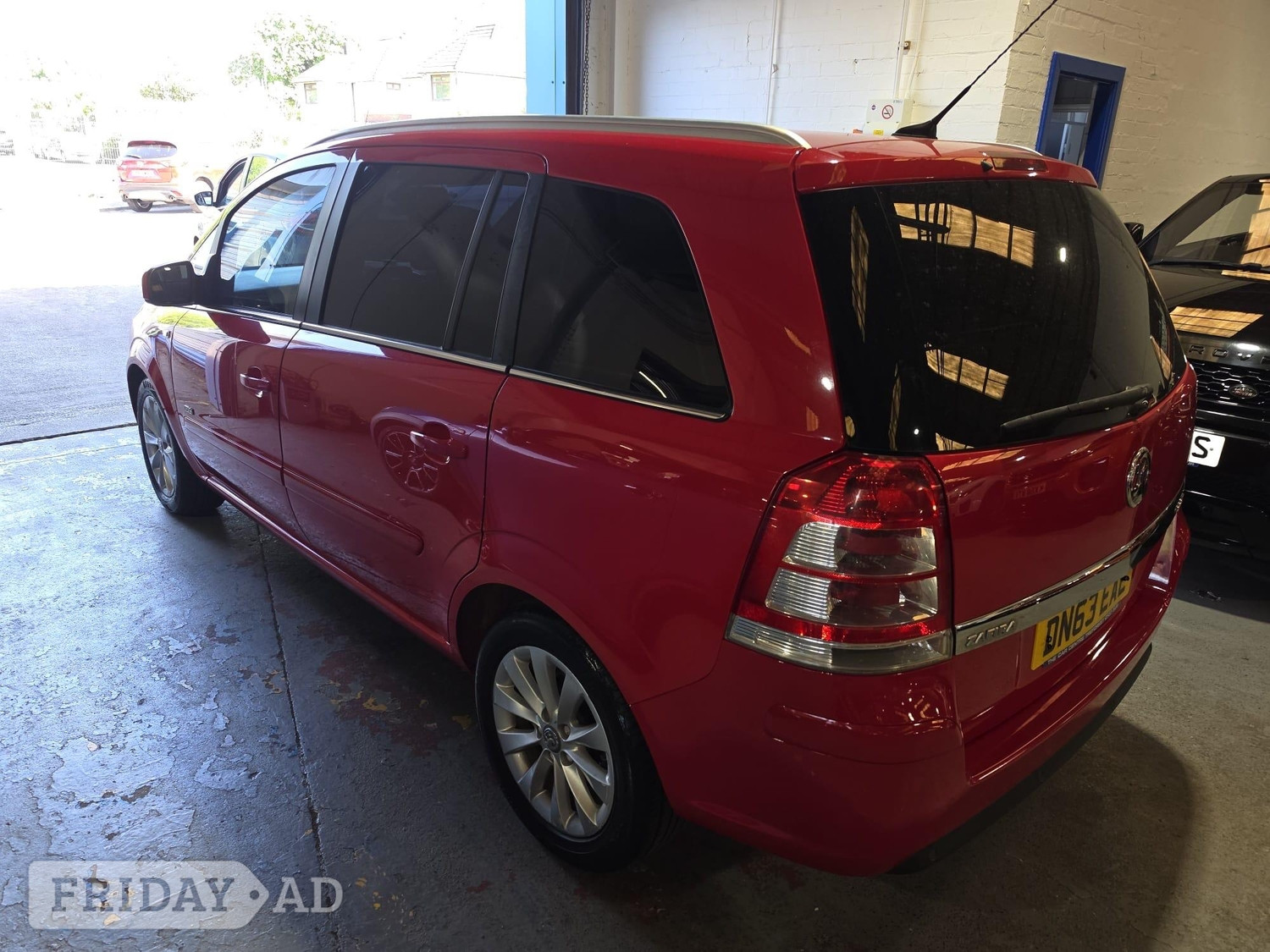 Vauxhall Zafira 2013 - Cars in Pontypridd