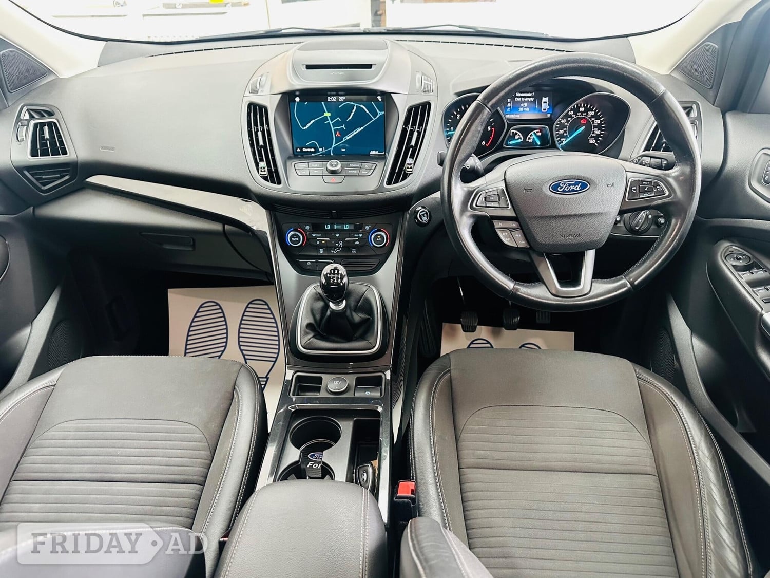 [ berth ]Ford Kuga