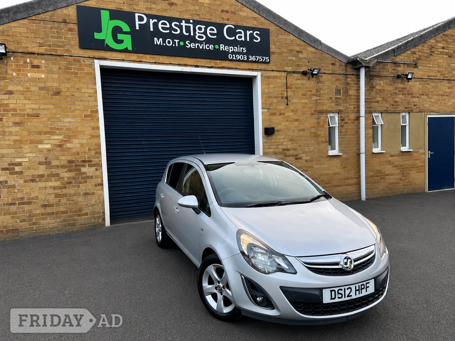 Vauxhall Corsa 2012 in Worthing