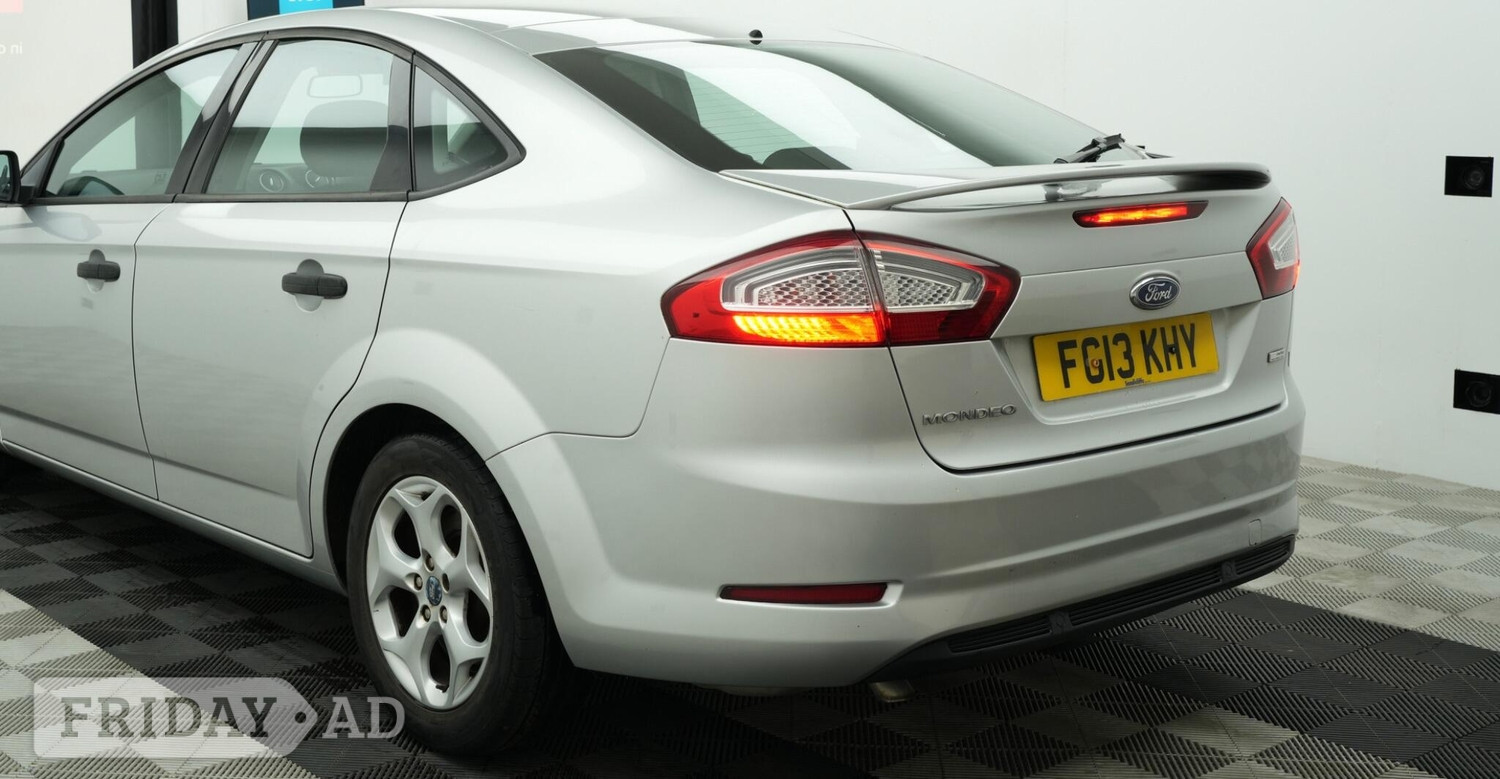 [ berth ]Ford Mondeo