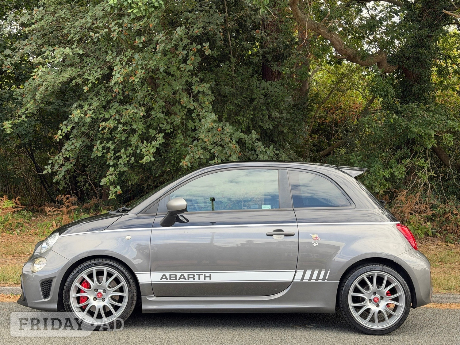 [ berth ]Abarth 595
