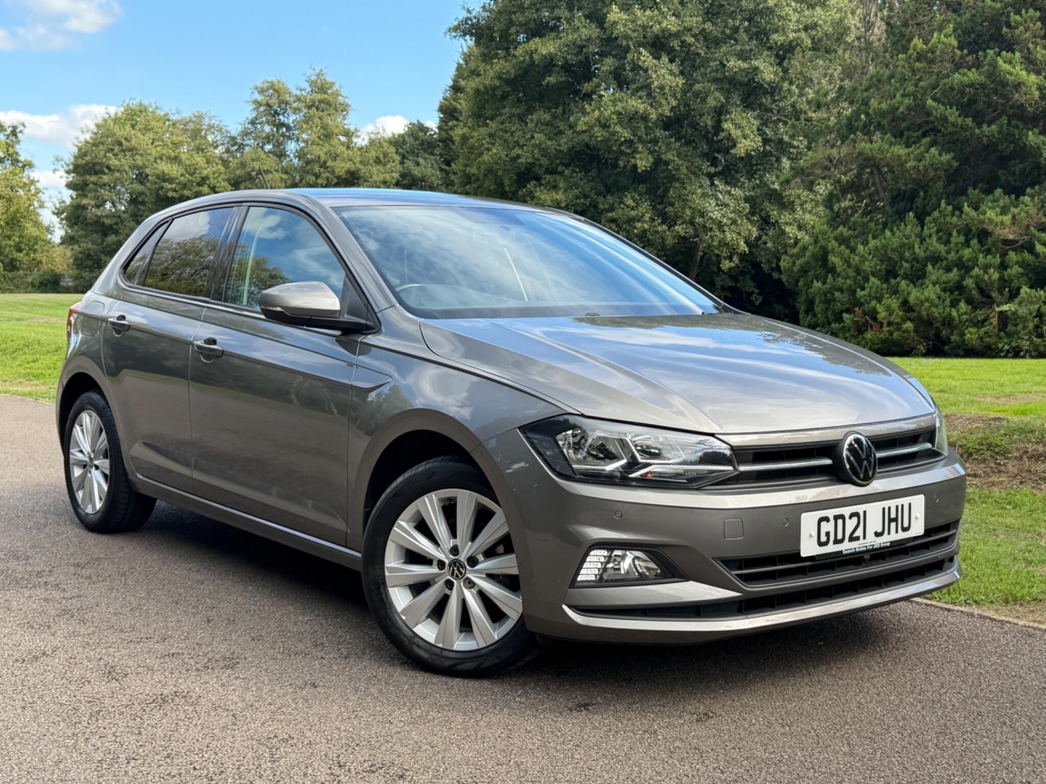 Volkswagen Polo 2021 - Cars