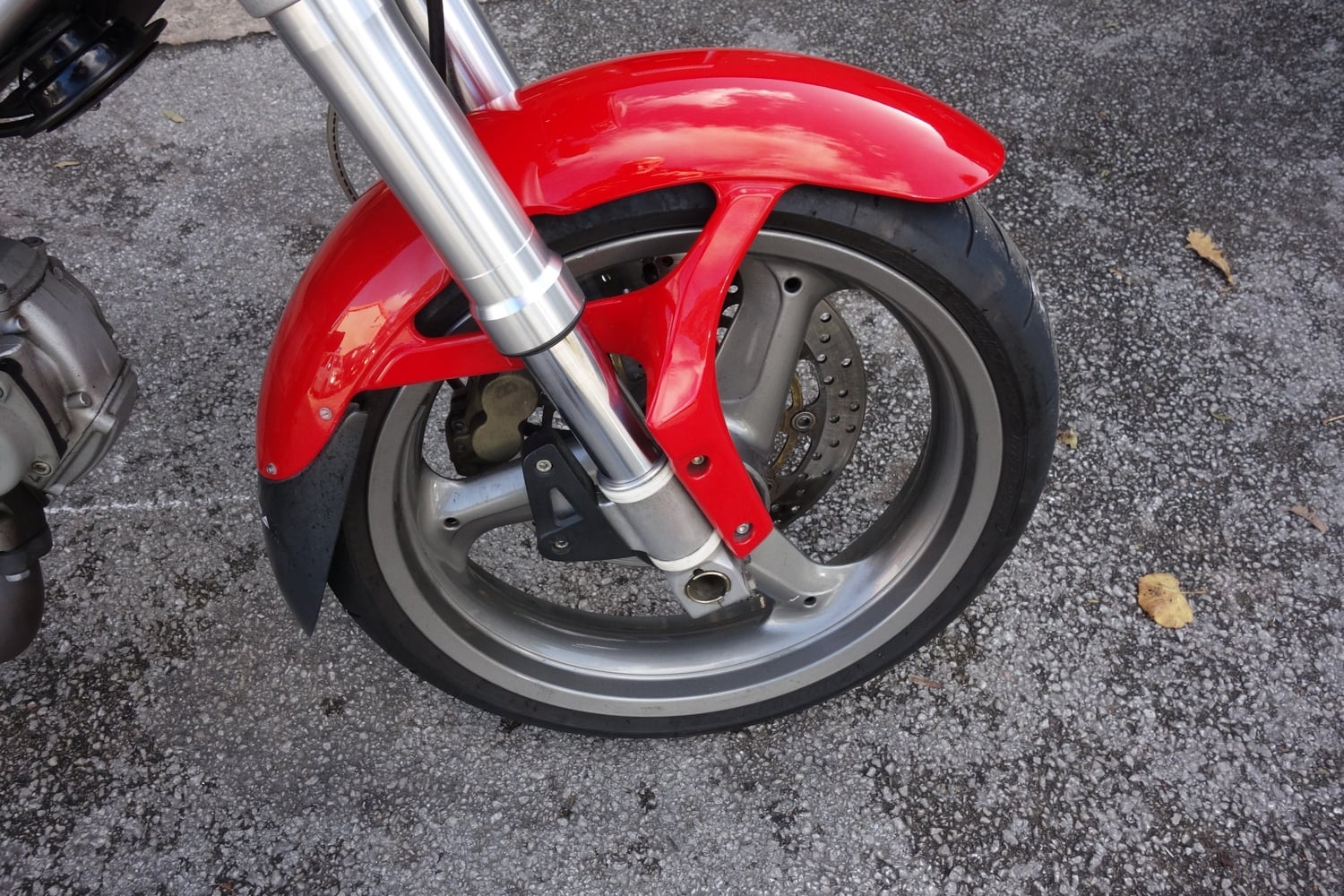 Ducati 600 2001 - Motorbikes, Scooters & Quads in Rugeley