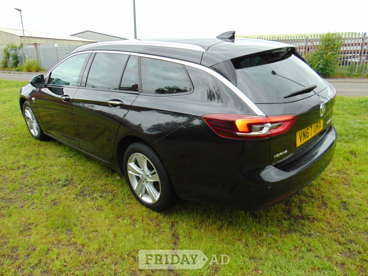Vauxhall Insignia 2018 - Cars in Ashington