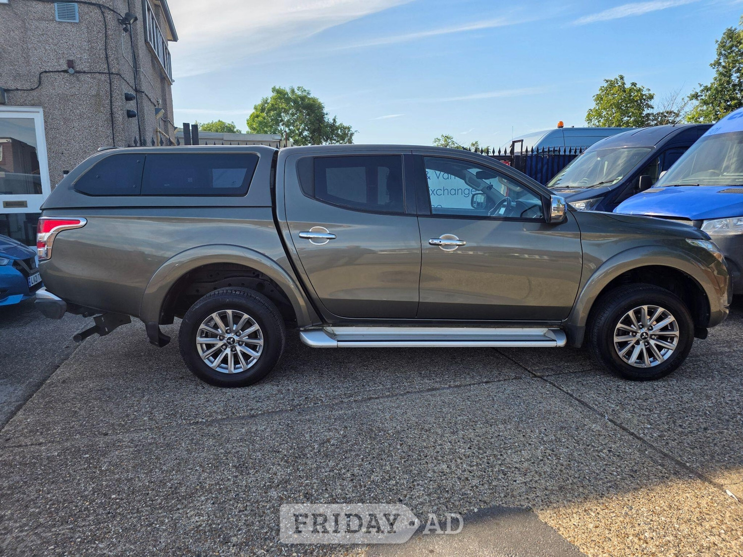 Mitsubishi L200 Hounslow