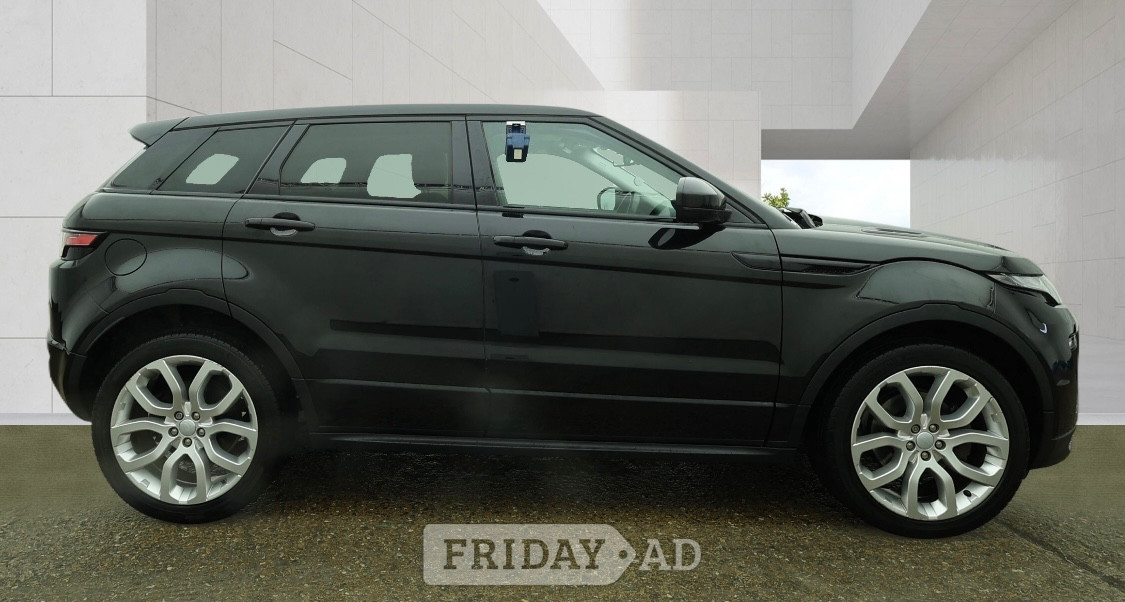 [ berth ]Land Rover Range Rover Evoque