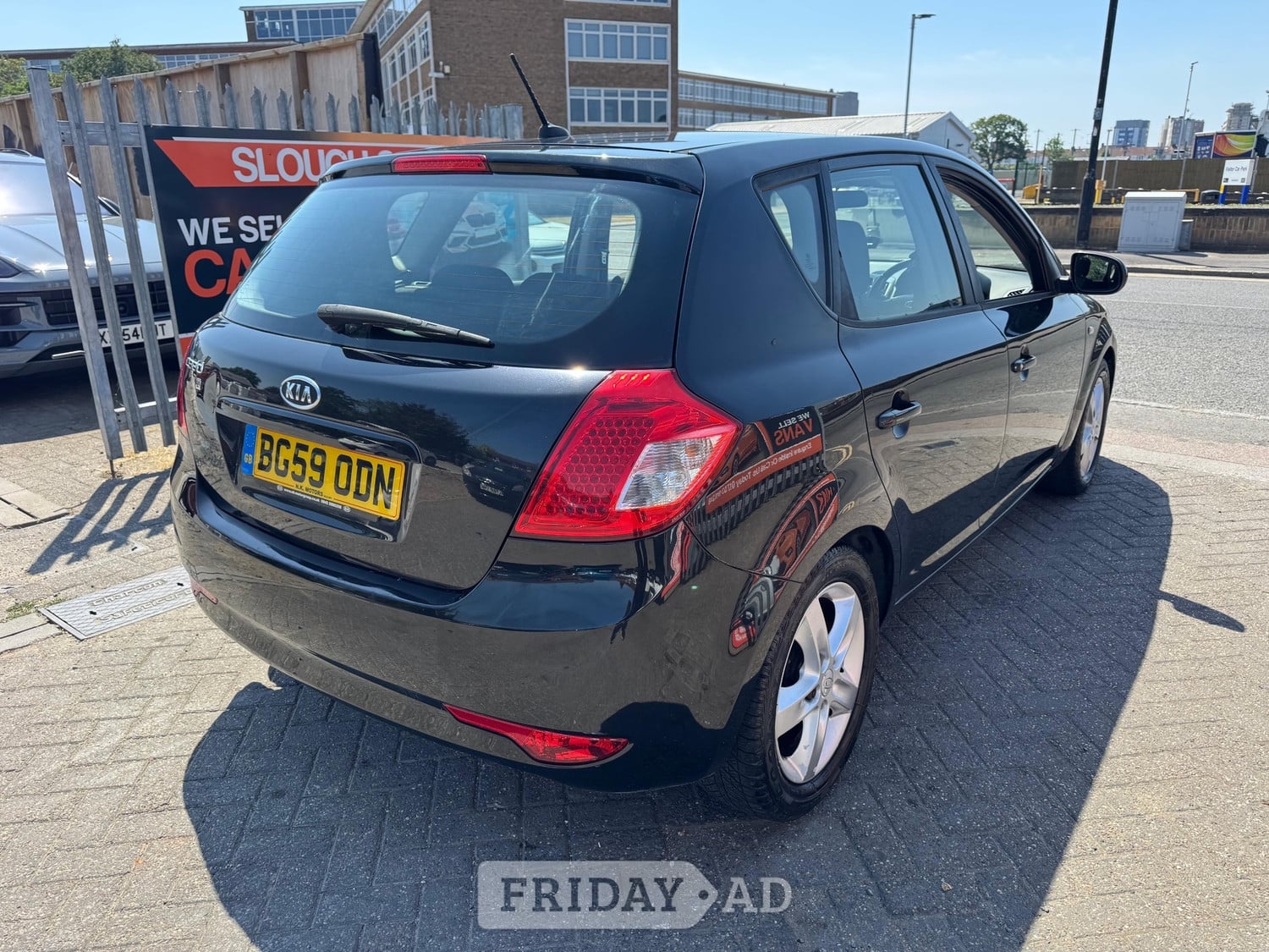 Kia Ceed 2009 - Cars in Slough