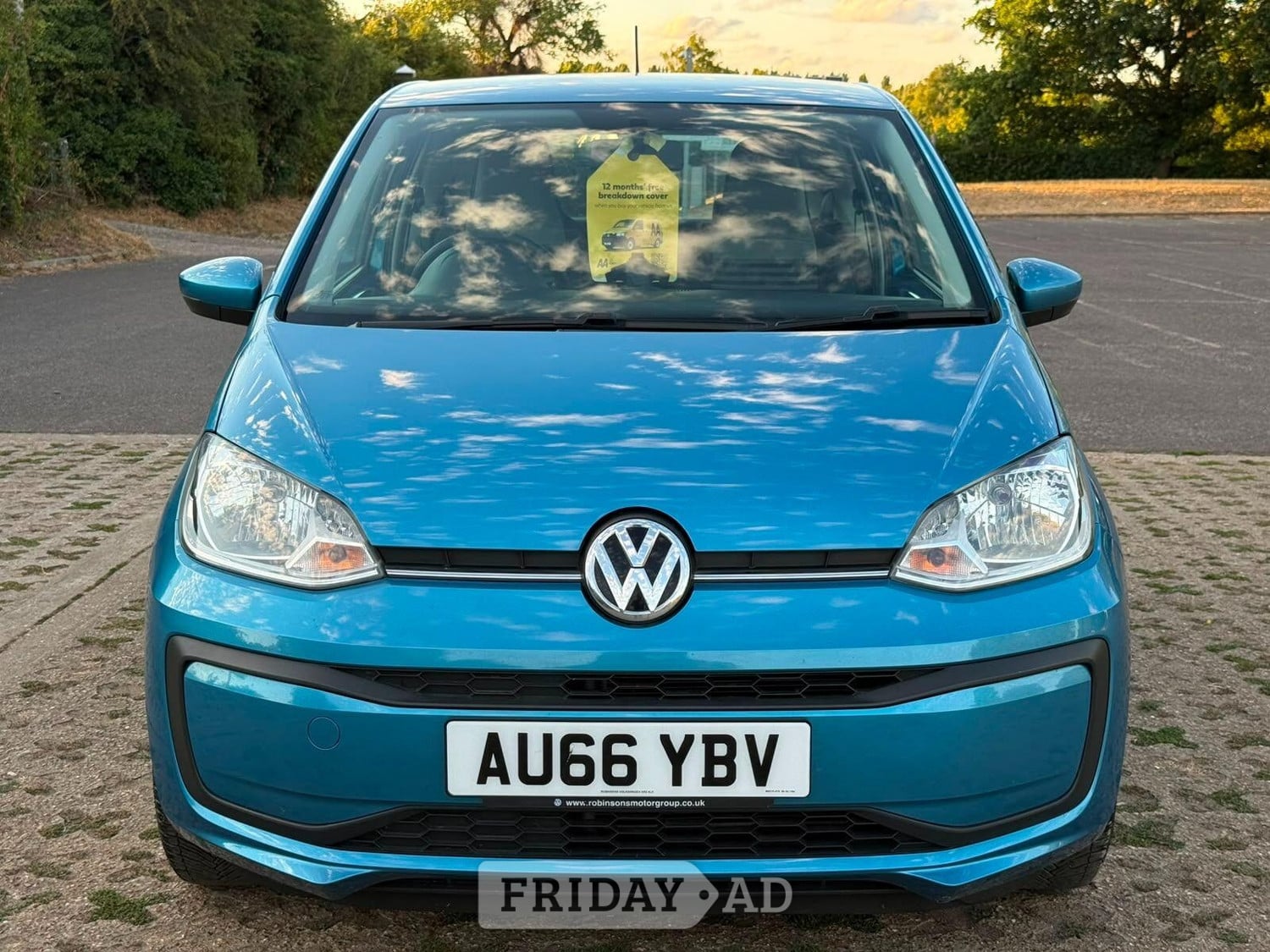 Volkswagen UP! 2016 - Cars