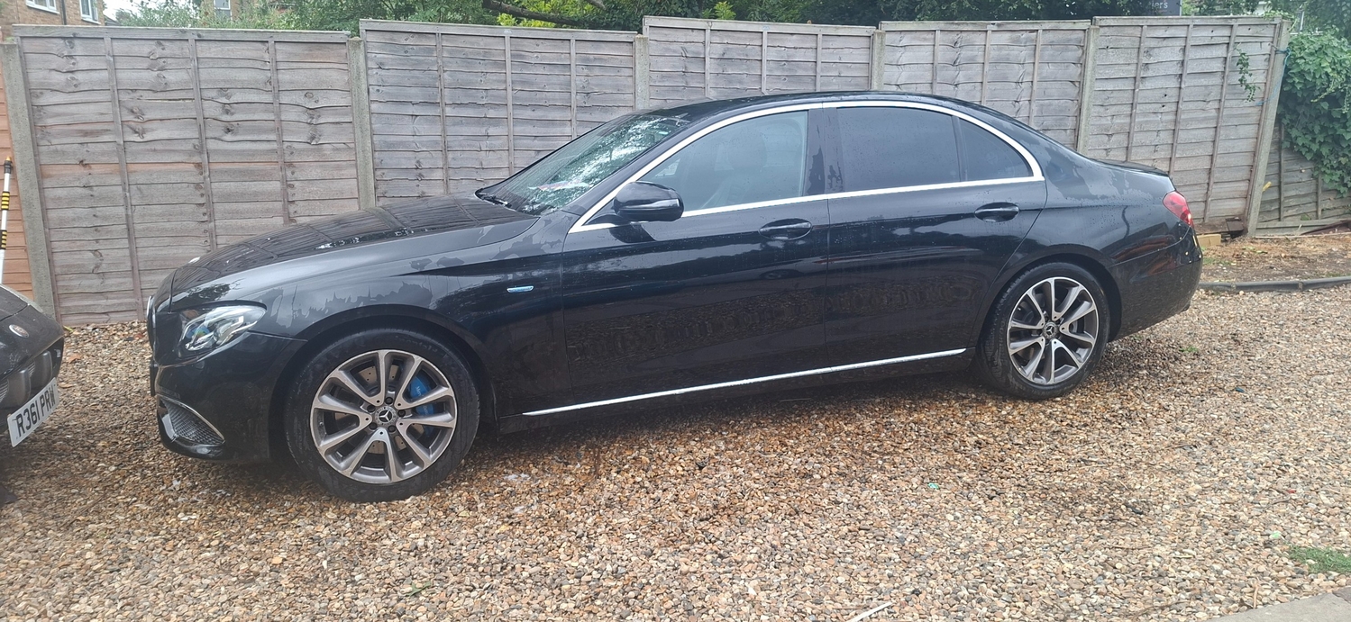 [ berth ]Mercedes-Benz E Class
