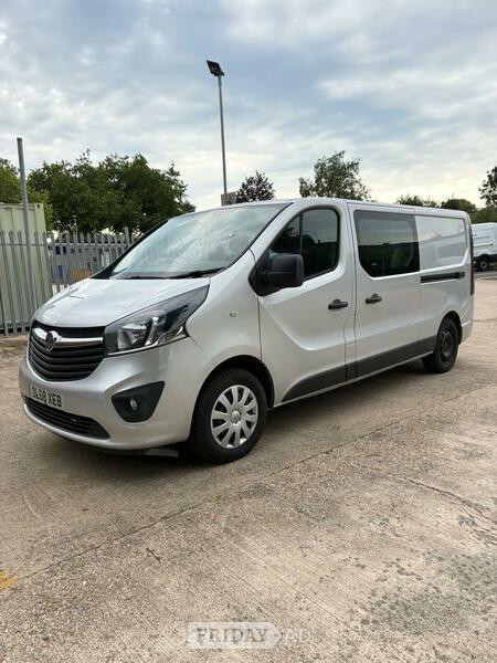 [ berth ]Vauxhall Vivaro