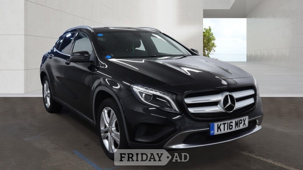 Mercedes-Benz GLA 2016 in Hillingdon