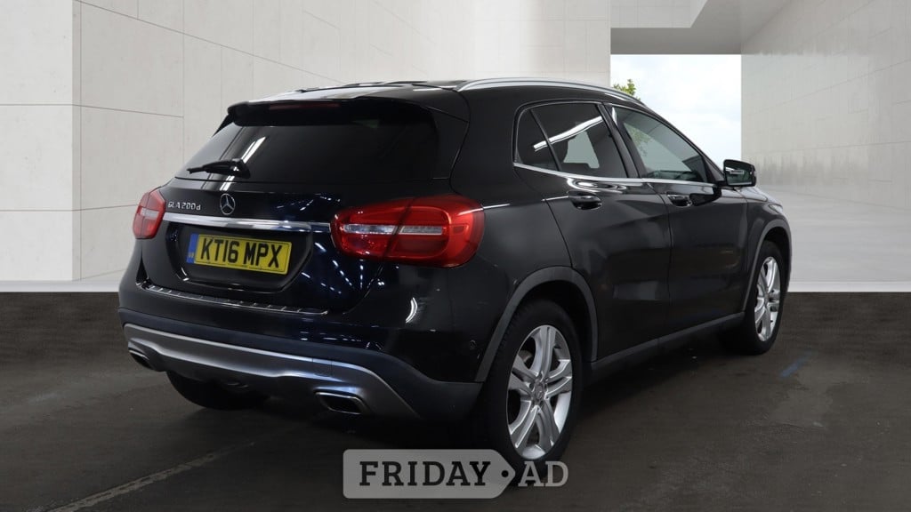 Mercedes-Benz GLA 2016 - Cars