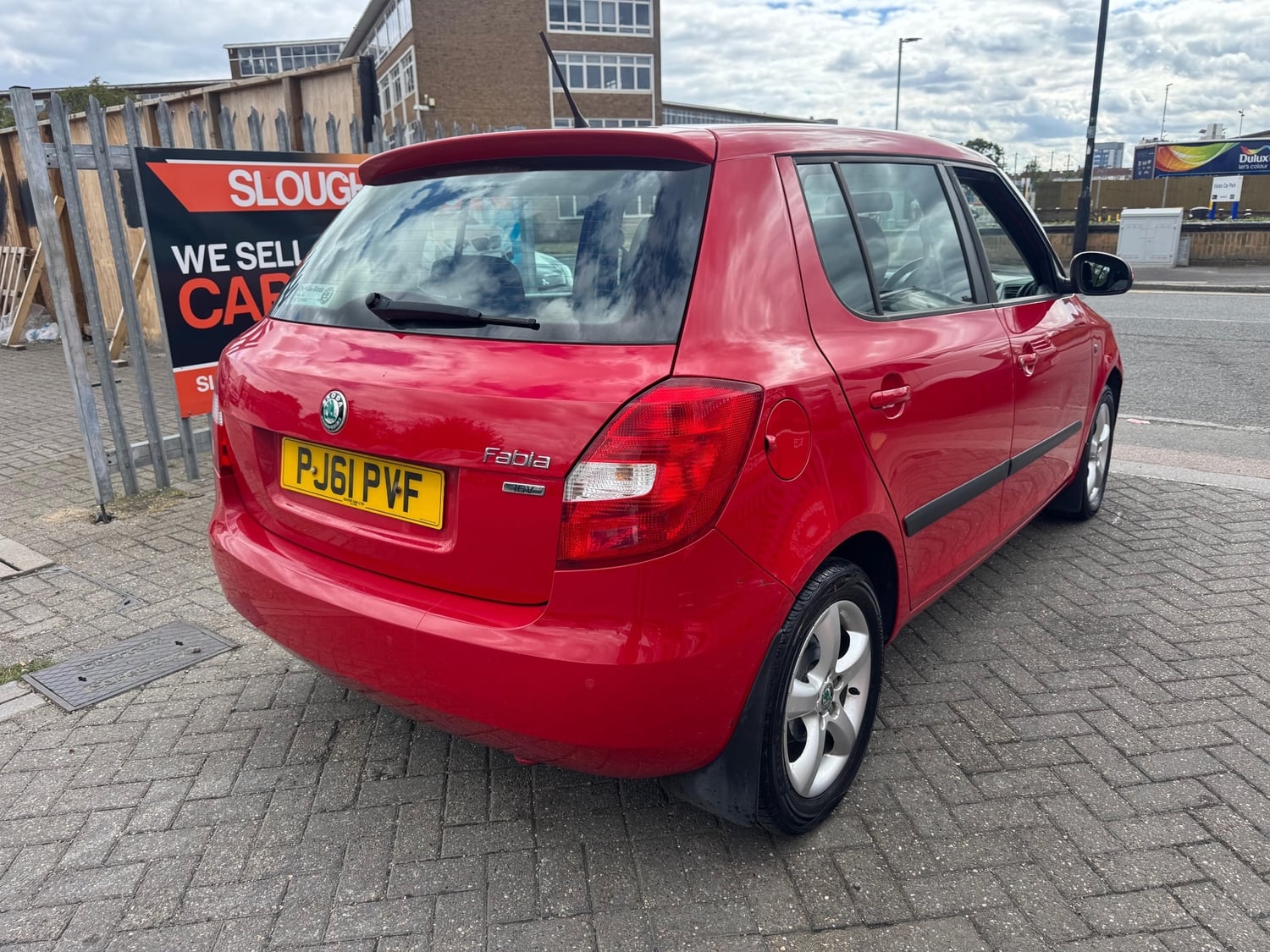 Skoda Fabia 2012 - Cars in Slough