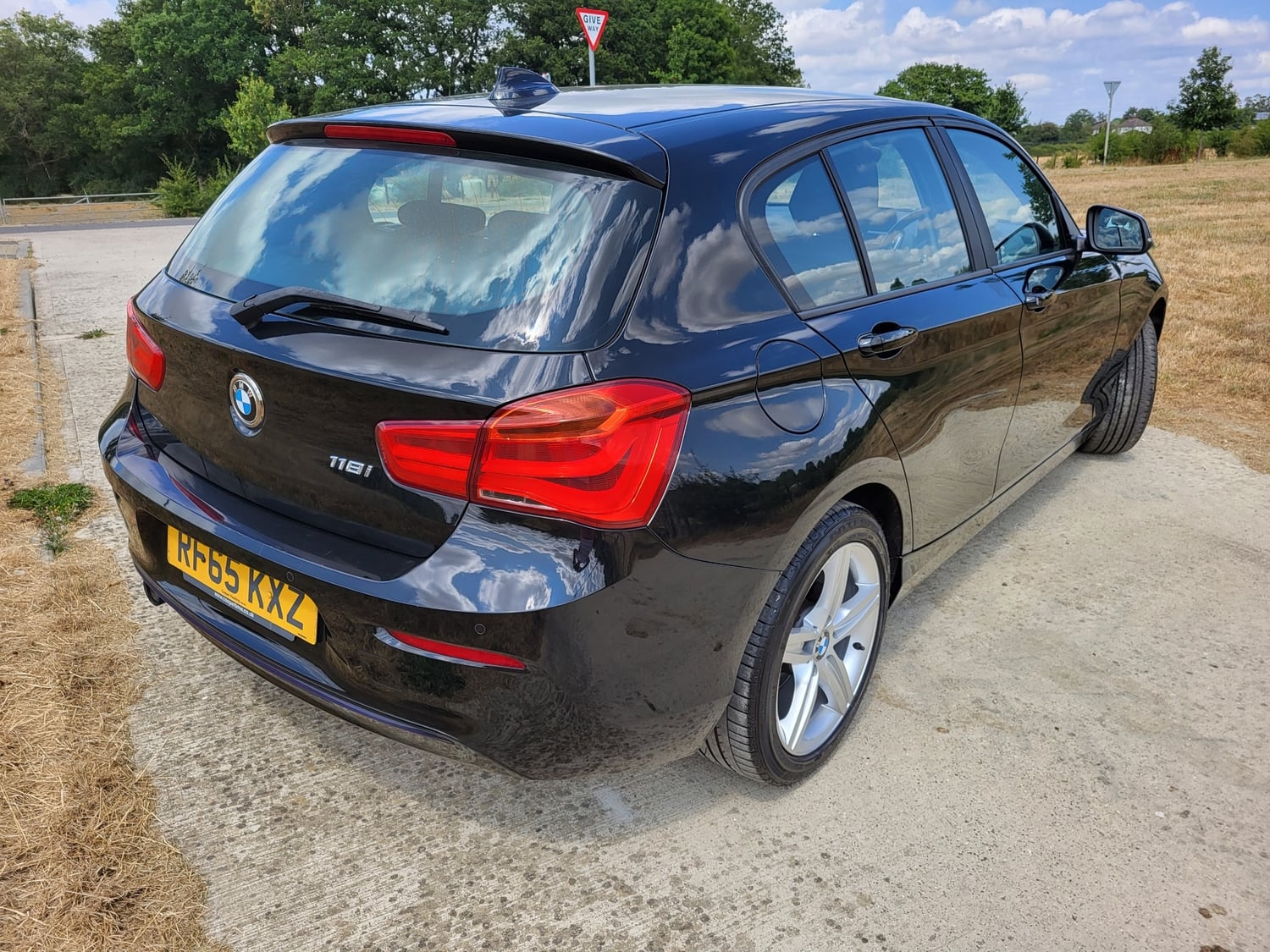 BMW 1 Series 2015 - Cars