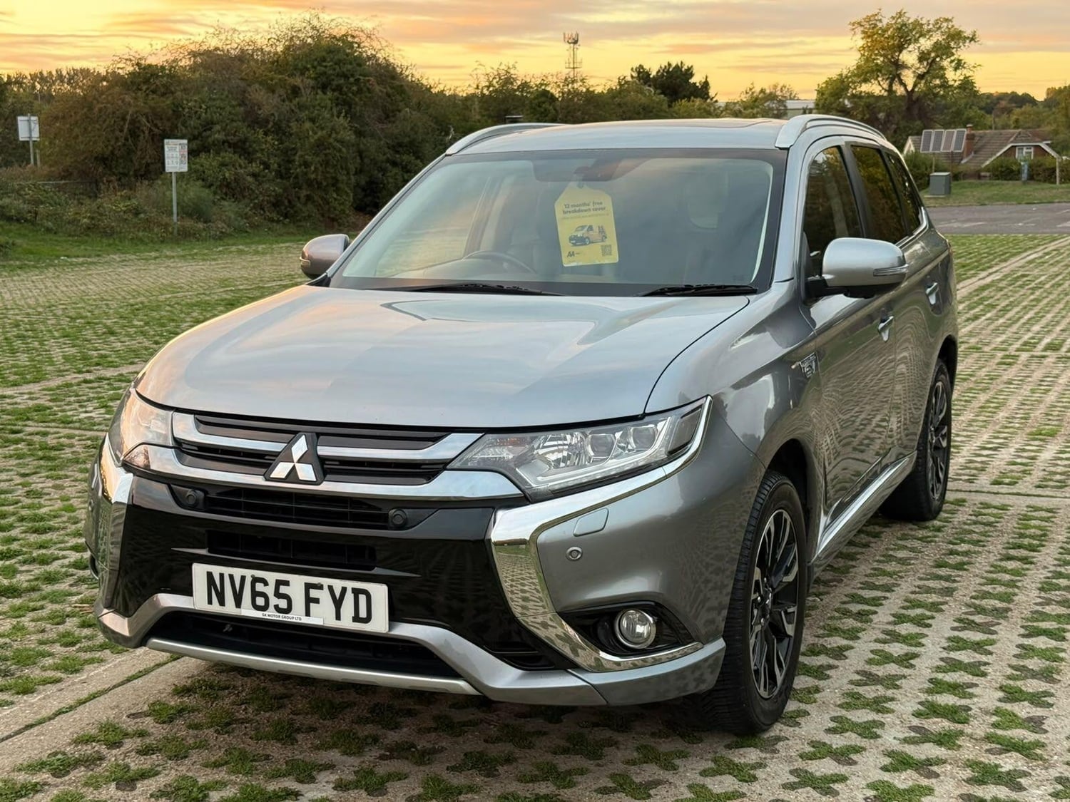 Mitsubishi Outlander 2016 - Cars