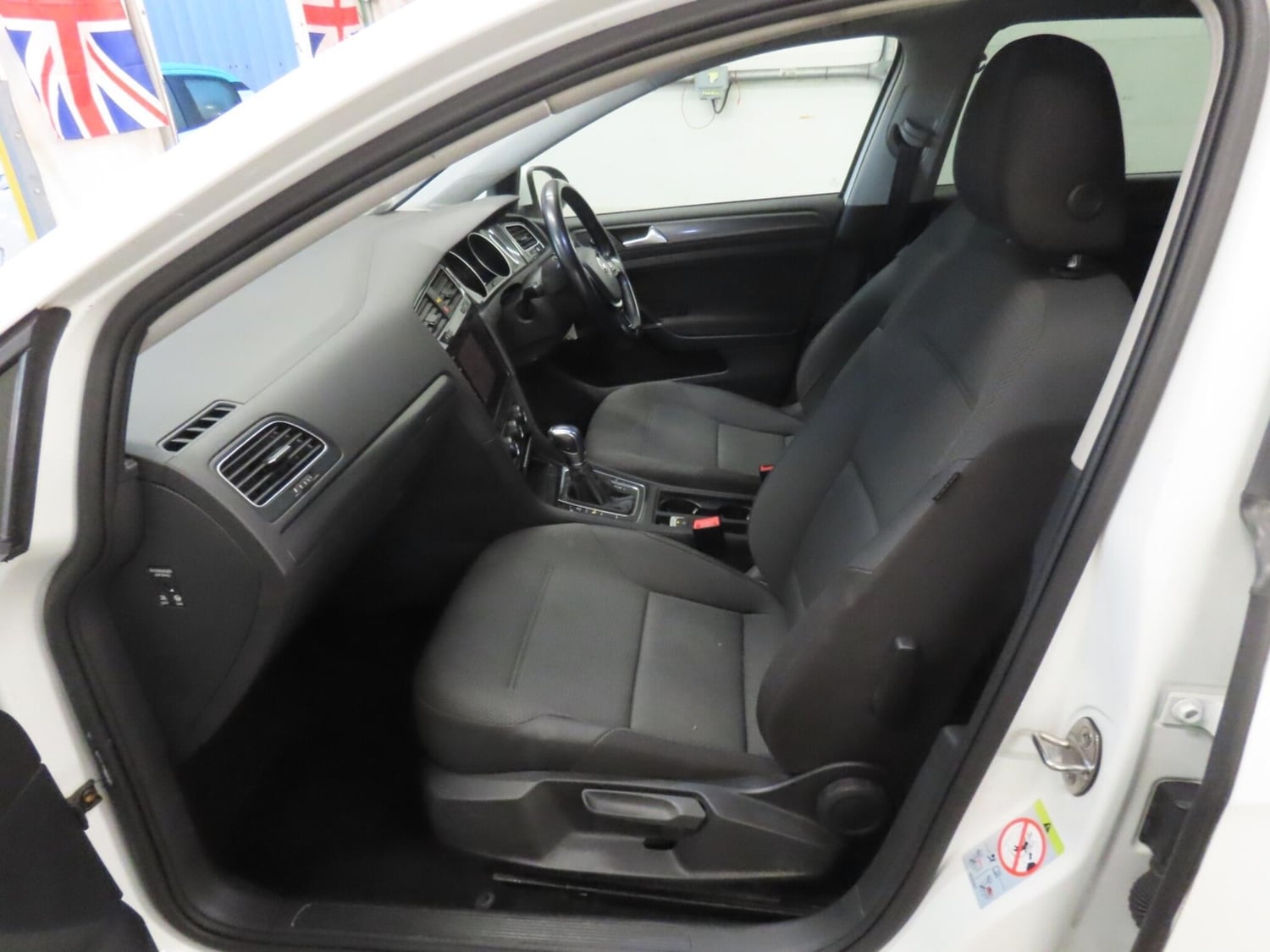 [ berth ]Volkswagen e-Golf