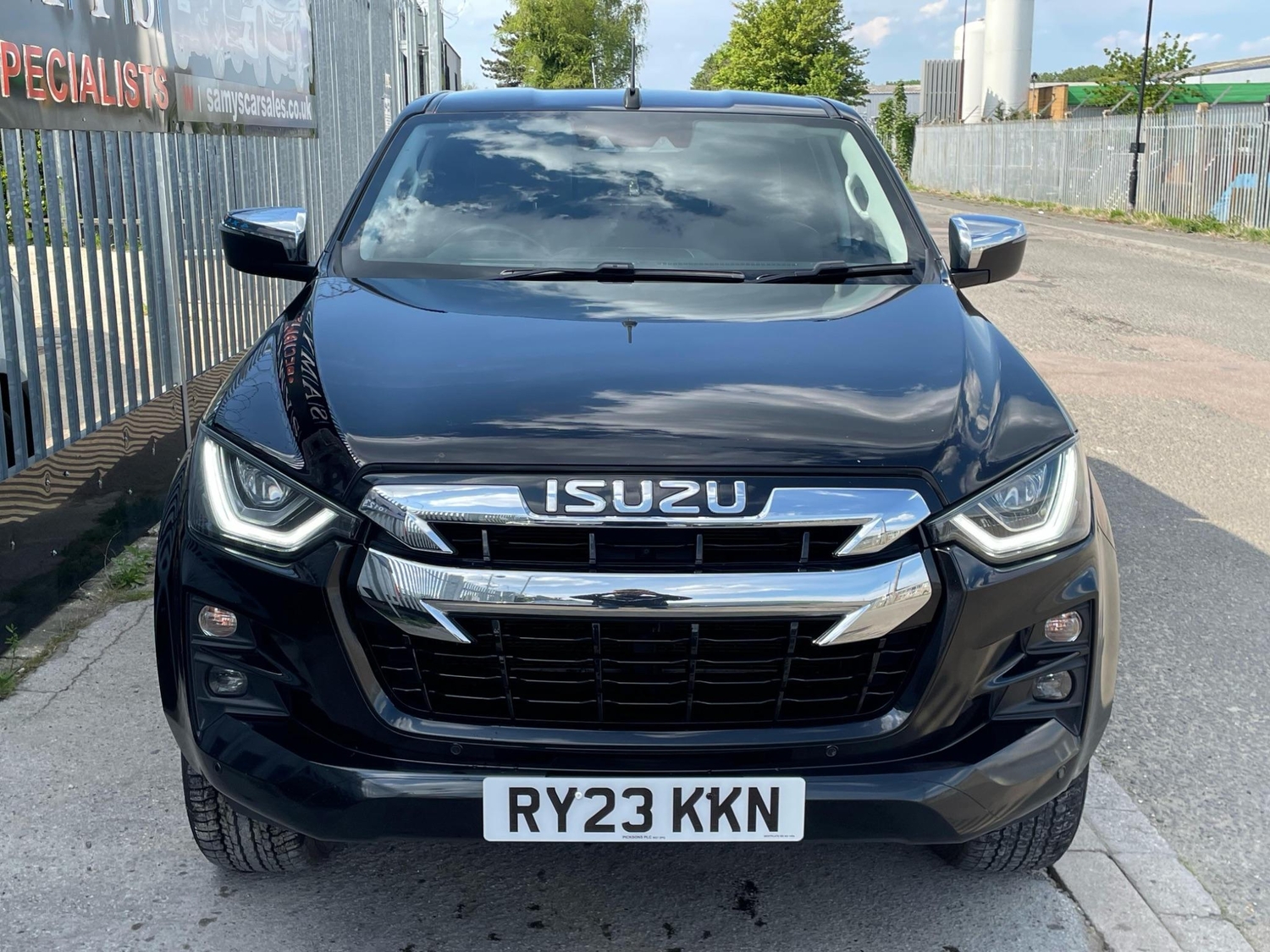 [ berth ]Isuzu D-MAX