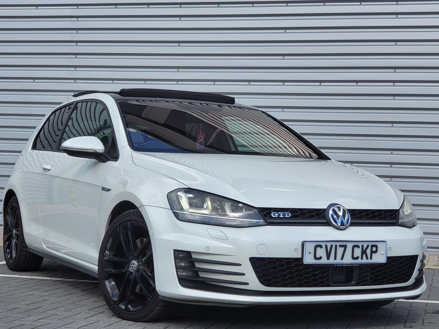 Volkswagen Golf 2017 - Cars