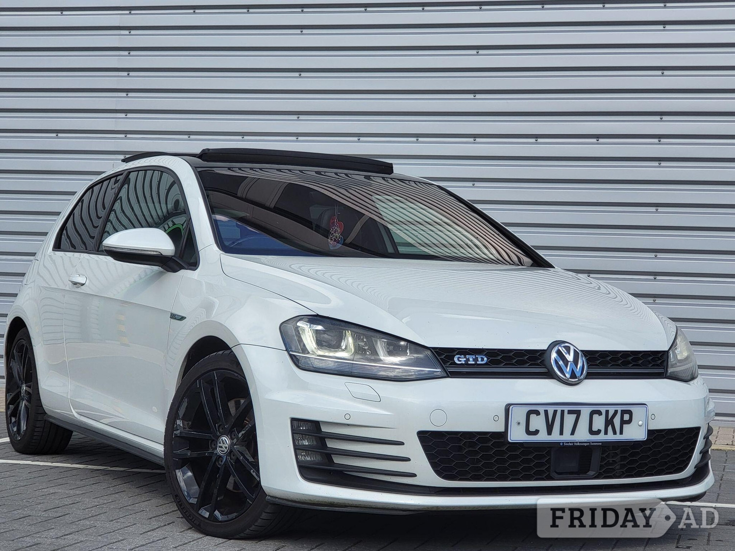 Volkswagen Golf 2017 - Cars