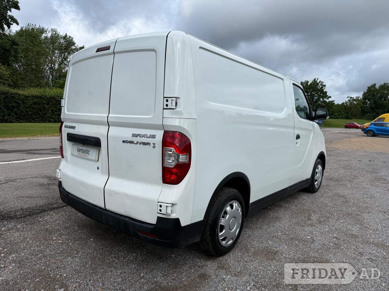 Maxus eDeliver 3 2022 - Vans & Commercial Vehicles in Chertsey