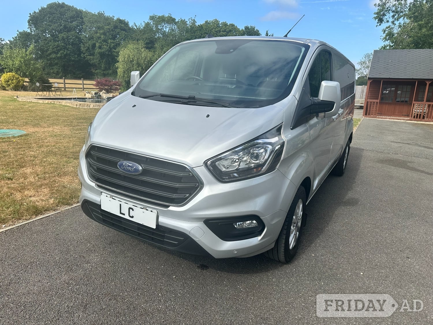 [ berth ]Ford Transit Custom