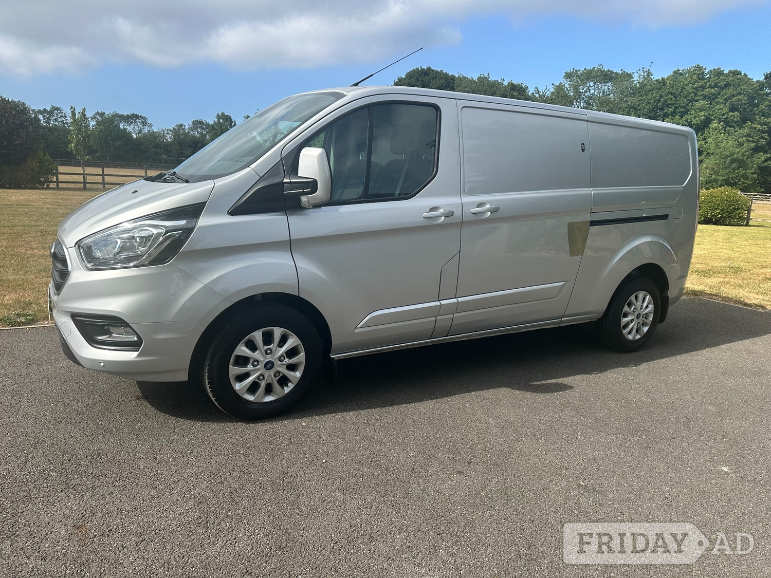 Ford Transit Custom 2023 - Vans & Commercial Vehicles in Maidstone