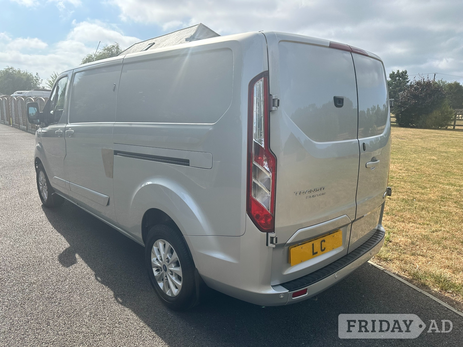 Ford Transit Custom 2023 - Vans & Commercial Vehicles