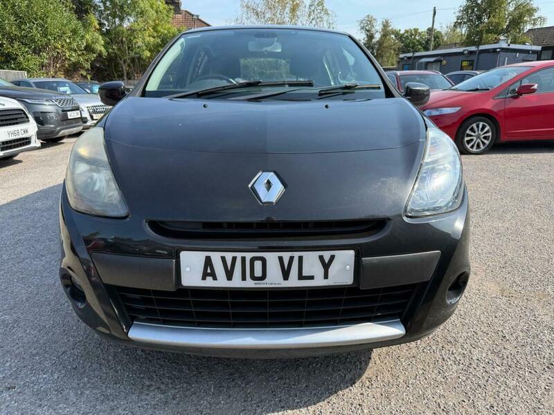 Renault Clio Crawley