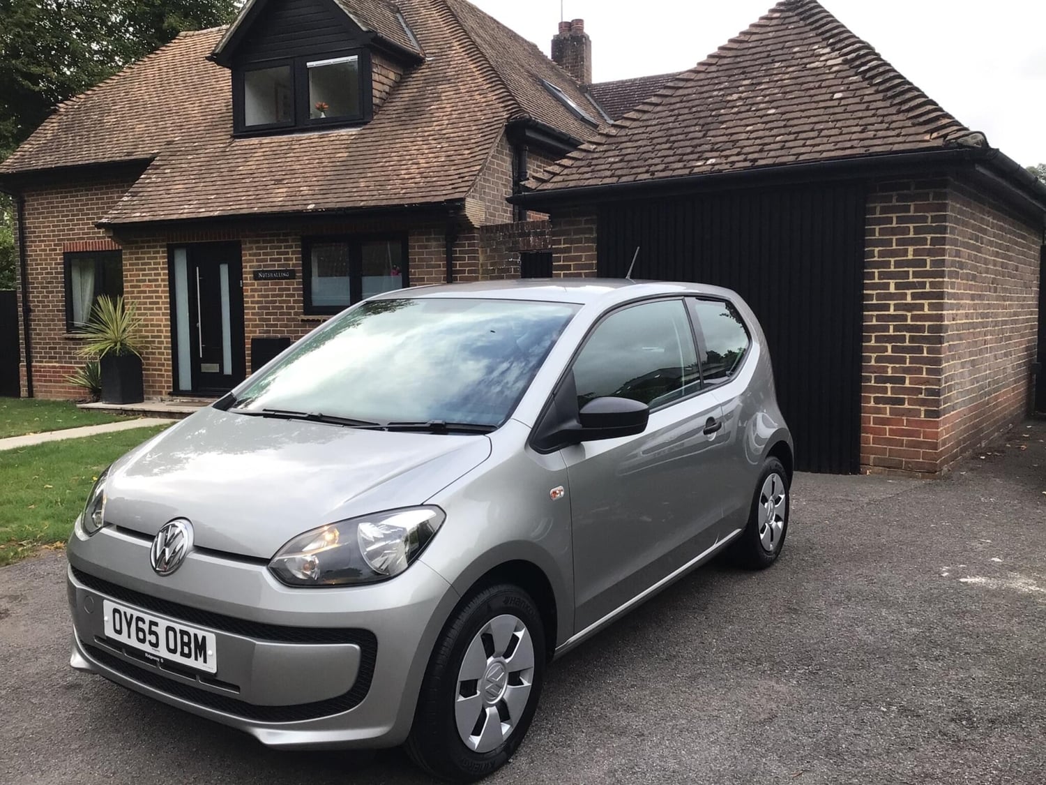 [ berth ]Volkswagen Up