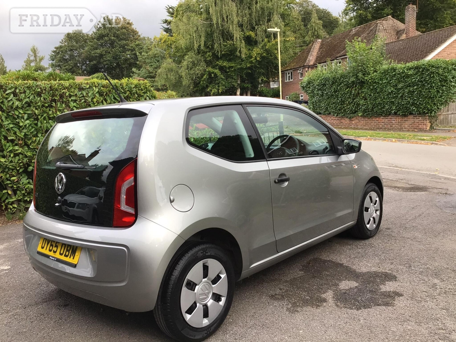 Volkswagen UP! 2015 - Cars