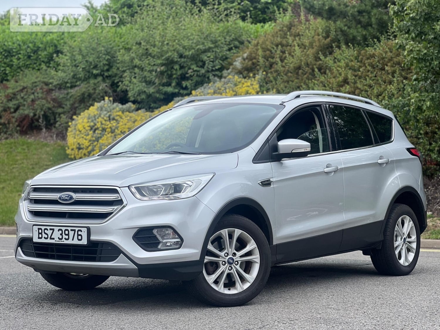 [ berth ]Ford Kuga