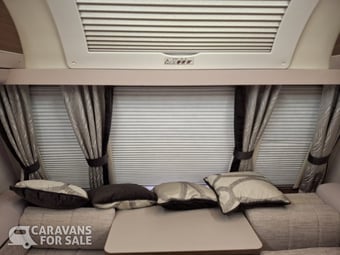 Elddis Affinity 462 2018
