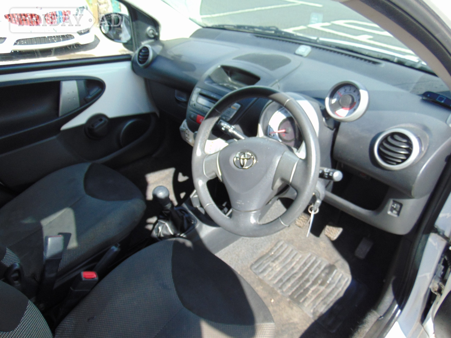 Toyota Aygo 2012 - Cars