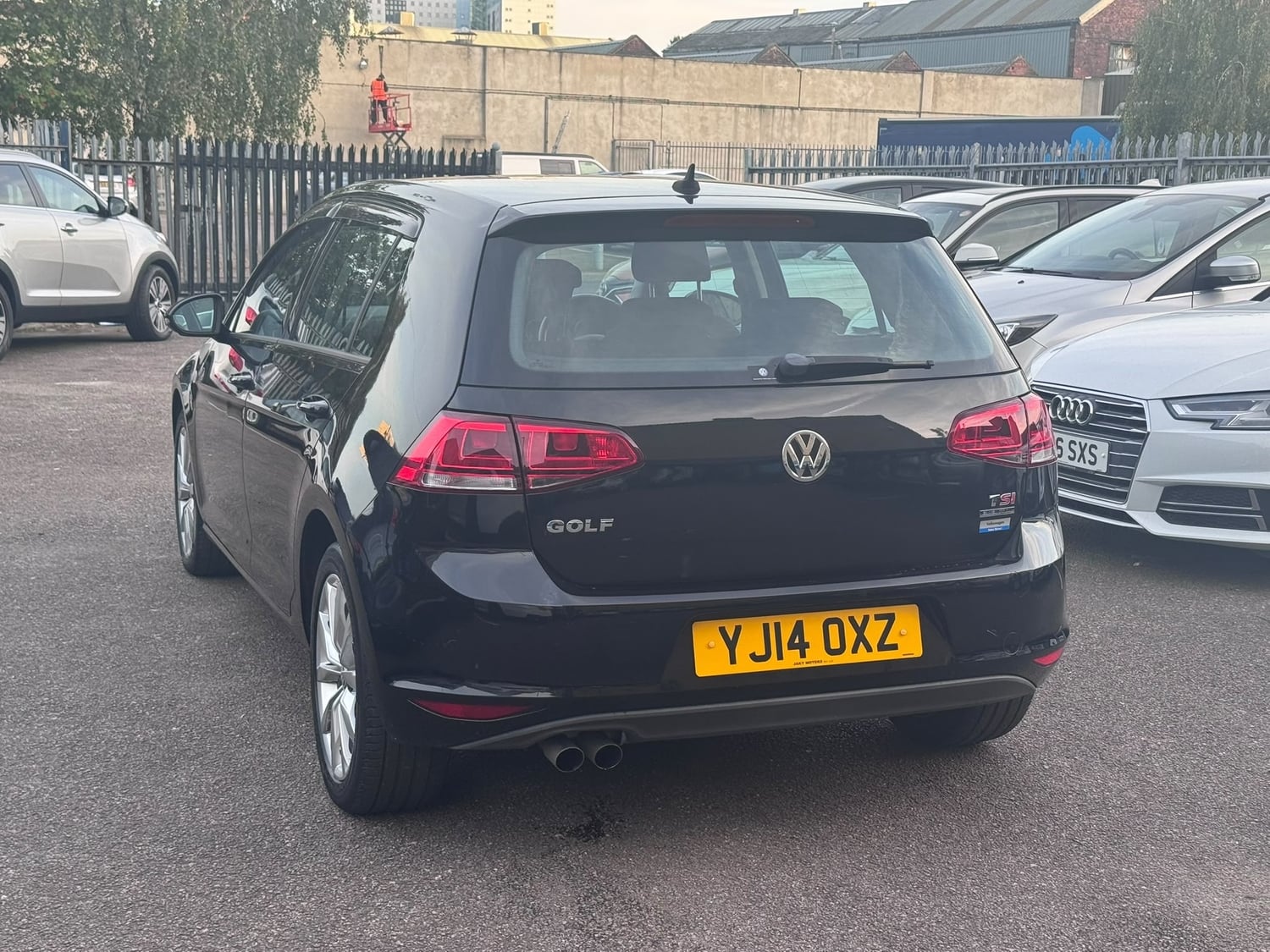 Volkswagen Golf 2014 - Cars in Bradford