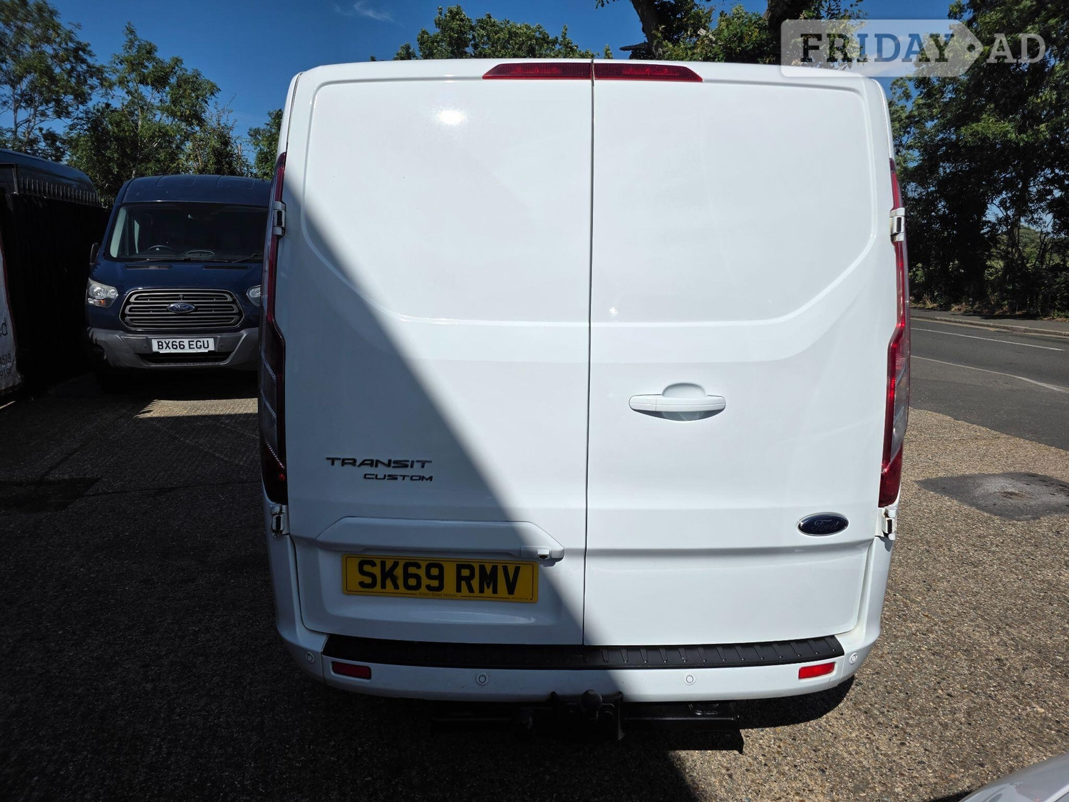 Ford Transit Custom 2020 - Vans & Commercial Vehicles in Hounslow