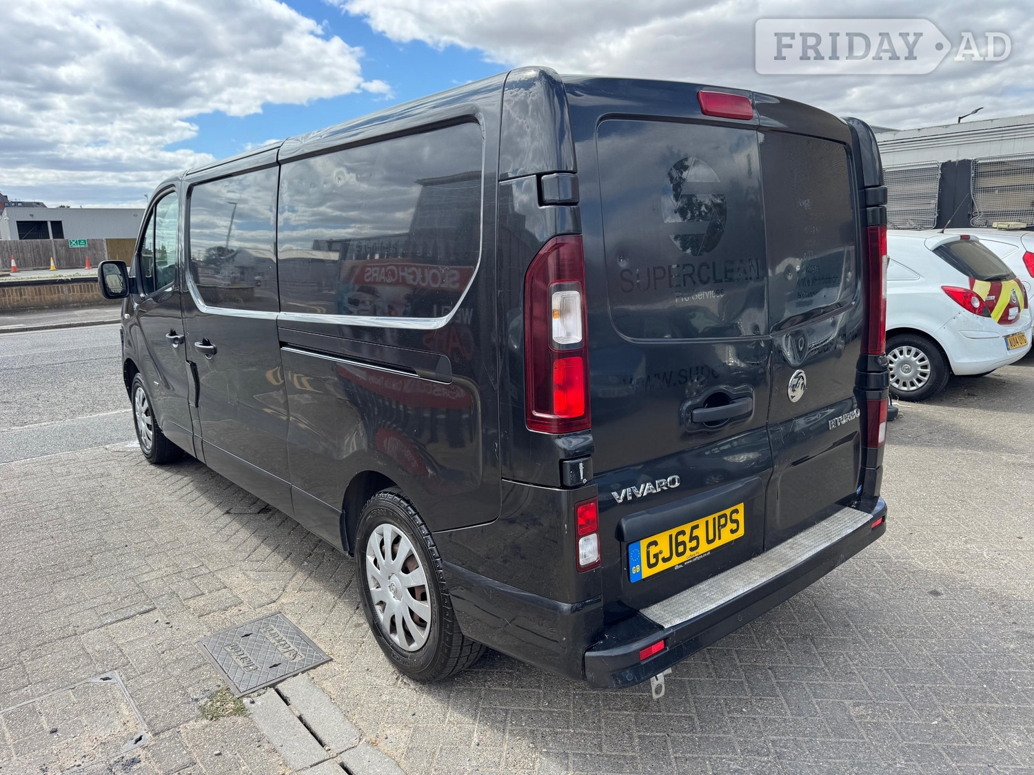 [ berth ]Vauxhall Vivaro