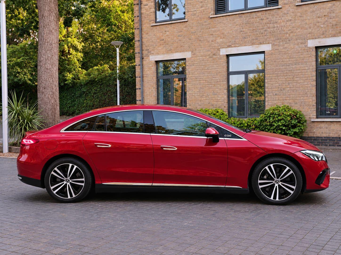 [ berth ]Mercedes-Benz E Class