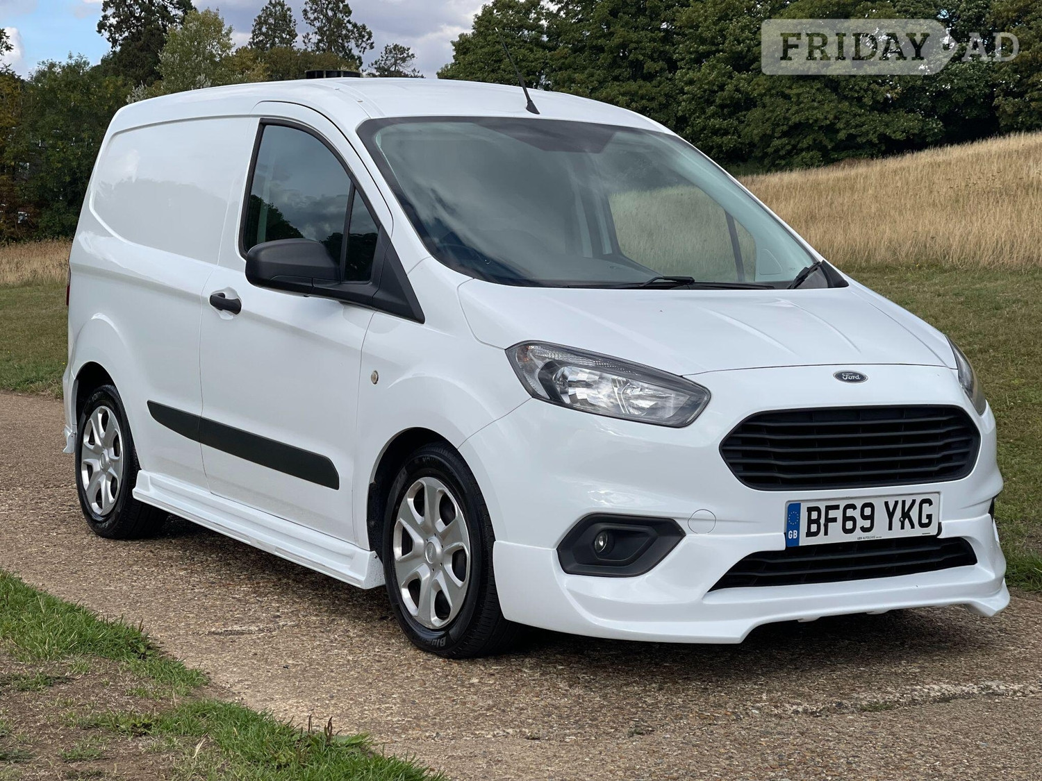 [ berth ]Ford Transit Courier