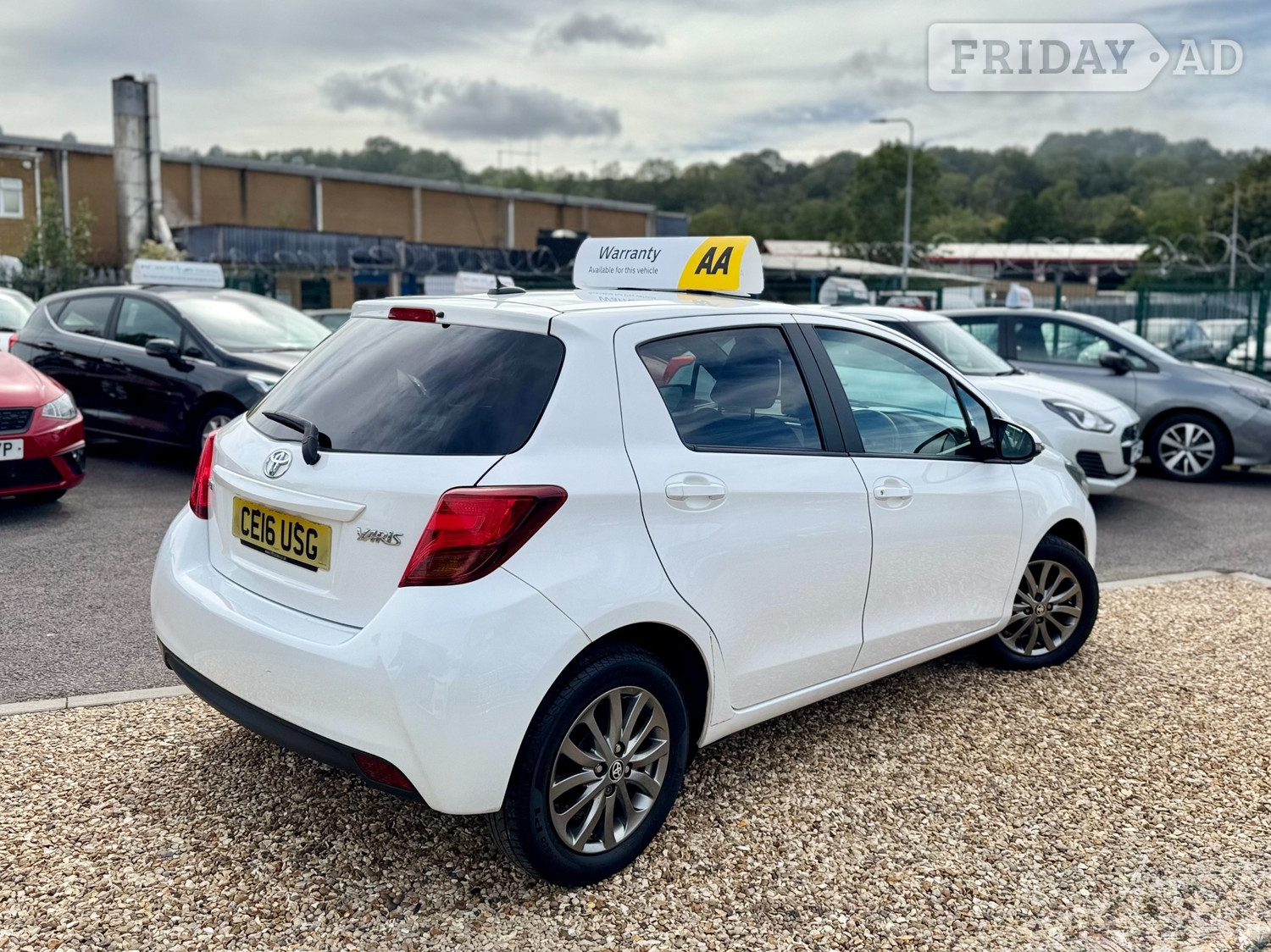 Toyota Yaris 2016 - Cars