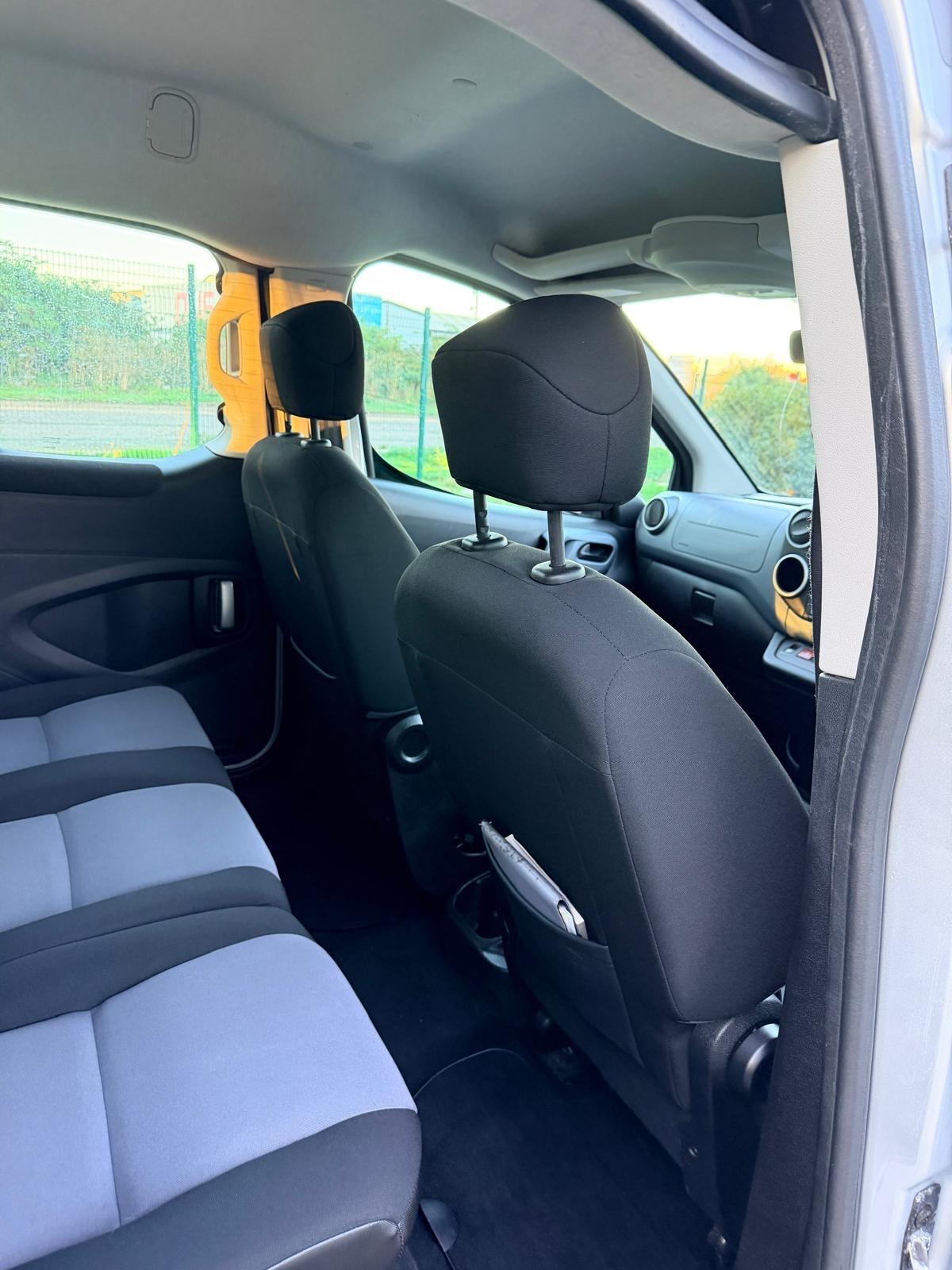 [ berth ]Peugeot Partner Tepee
